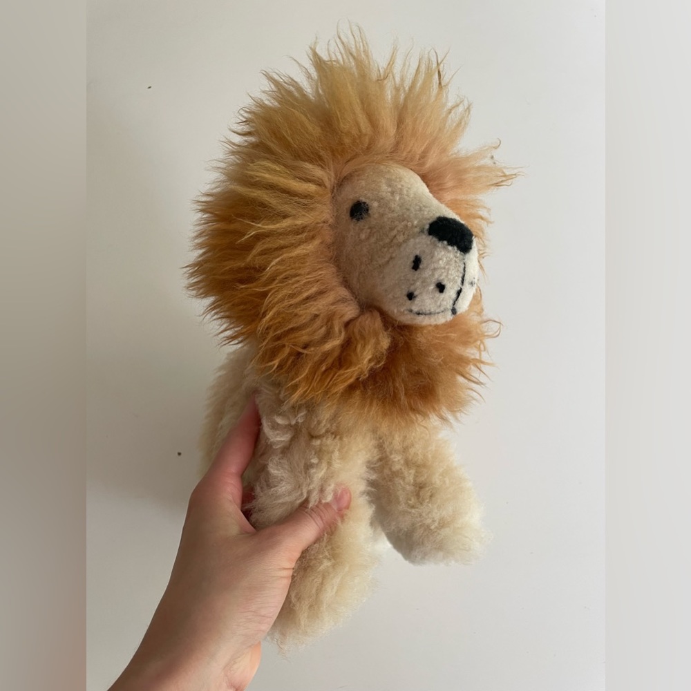 Ultra Plush 100% Alpaca fur Lion